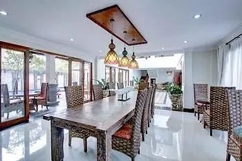 Πανσιόν Hastinapura Residence Jimbaran