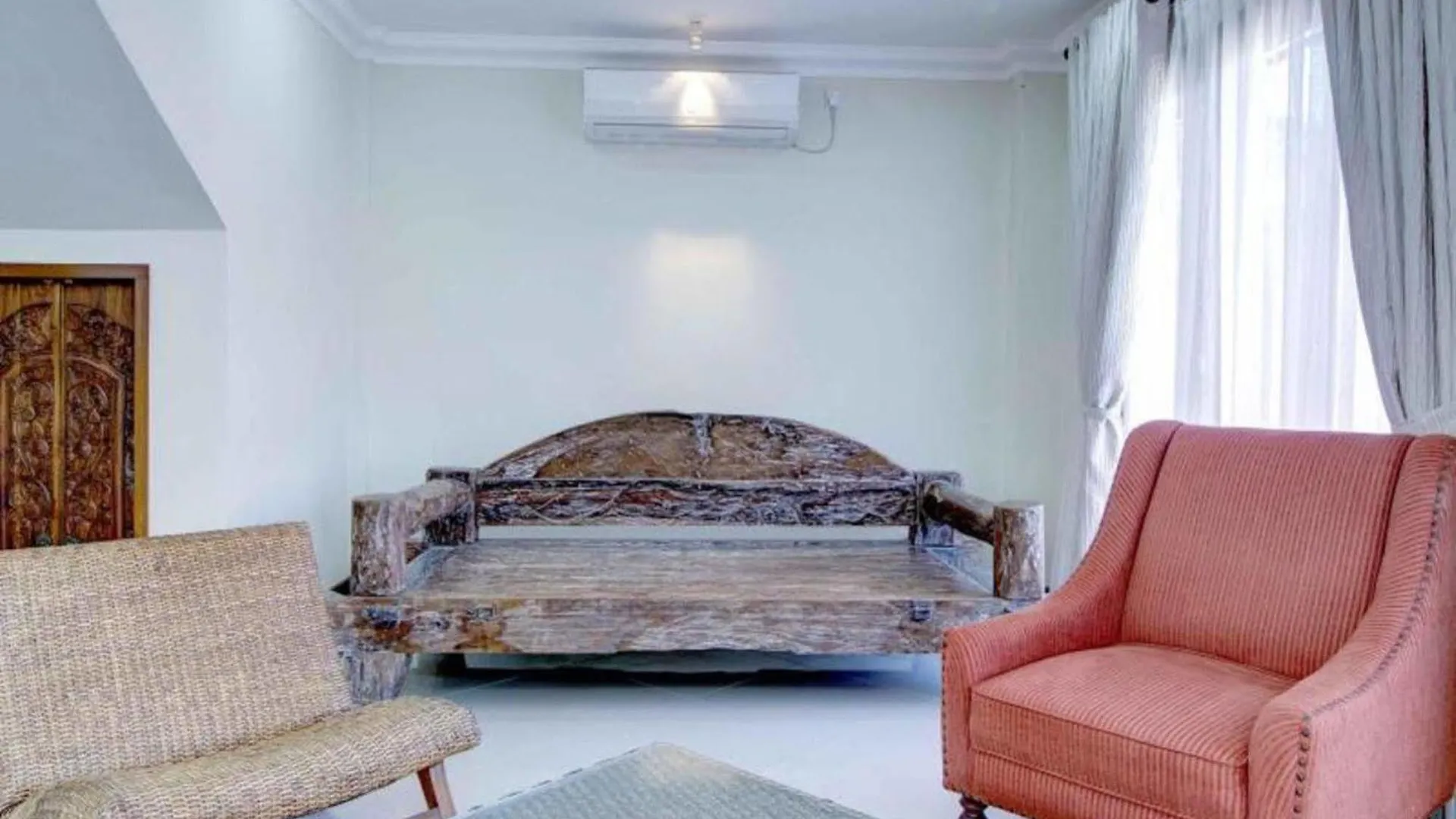 Πανσιόν Hastinapura Residence Jimbaran